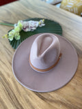 Wide brim panama hat in vegan felt